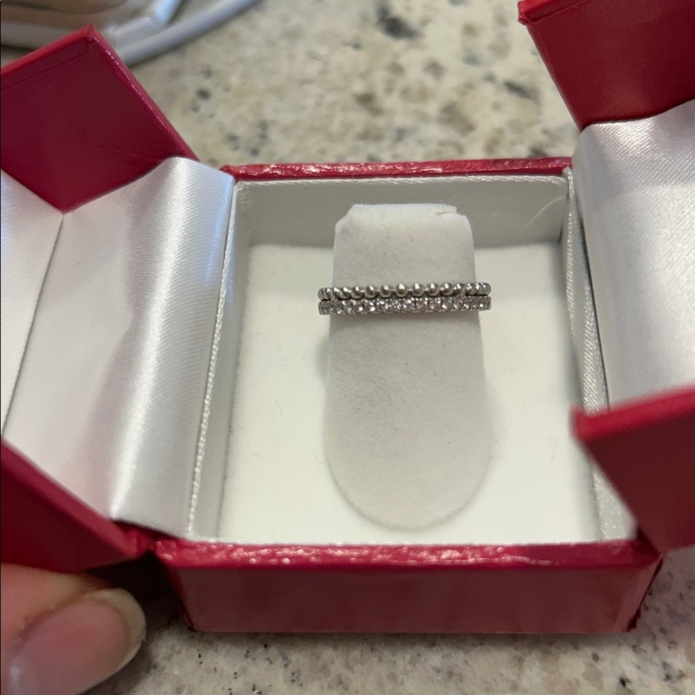 ❌SOLD❌Dana Rebecca Designs poppy Rae diamond pebble ring